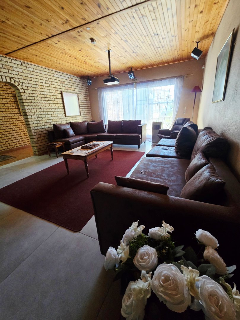 4 Bedroom Property for Sale in Flamwood North West